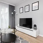 Nasypowa With Parking By Renters 아파트 그디니아