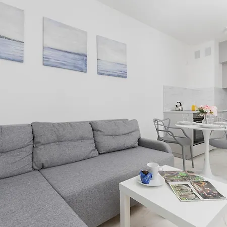 Nasypowa With Parking By Renters * Гдыня