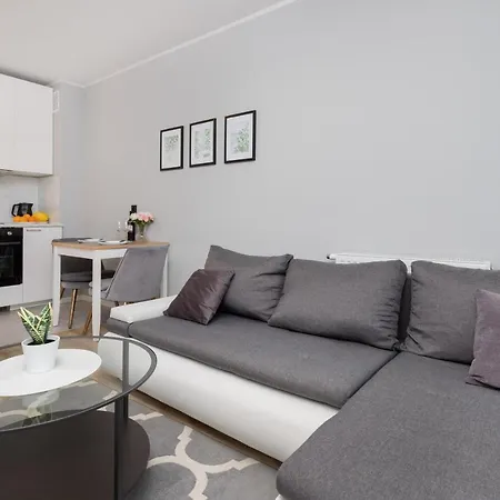 Nasypowa With Parking By Renters Apartment