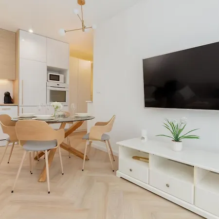 Nasypowa With Parking By Renters Appartement