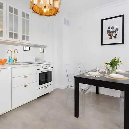 Nasypowa With Parking By Renters