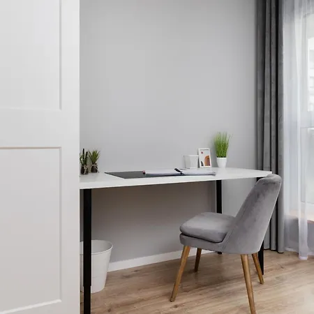 Nasypowa With Parking By Renters