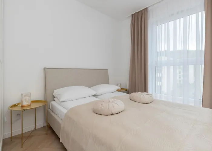 Nasypowa With Parking By Renters Apartment *